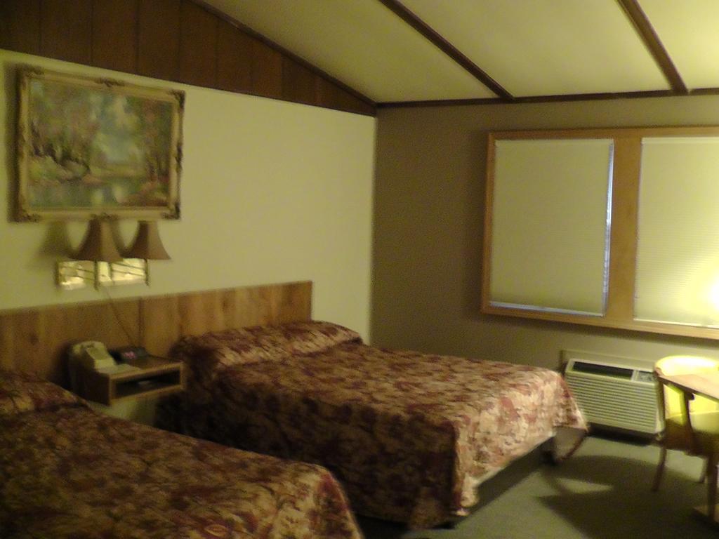 Motel 95 & Campground Hixton Exterior foto